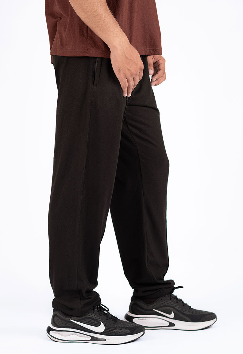 Essential Black Trousers – Relaxed Fit